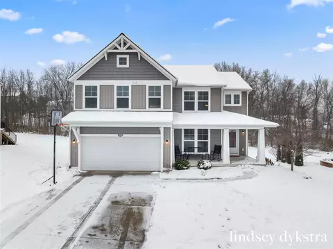 2862 Sunset Rdg, Rockford, MI 49341