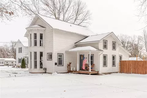 510 E Logan, Tecumseh, MI 49286 photo 2