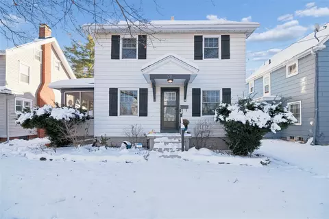 911 4th, Jackson, MI 49203