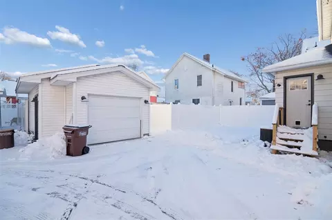 Exterior - 911 4th, Jackson, MI 49203 photo 5 of 5