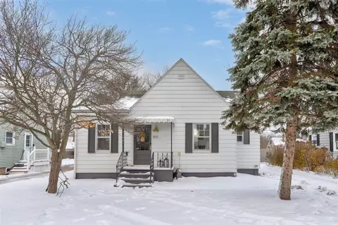 911 Napier, Saint Joseph, MI 49085