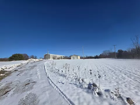 Exterior - 4093 E Stanton, Stanton, MI 48888 photo 1 of 3