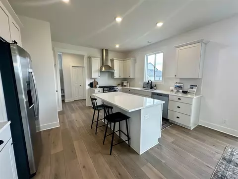 Kitchen - 8288 Eagle Peak, Jenison, MI 49428 photo 2 of 4
