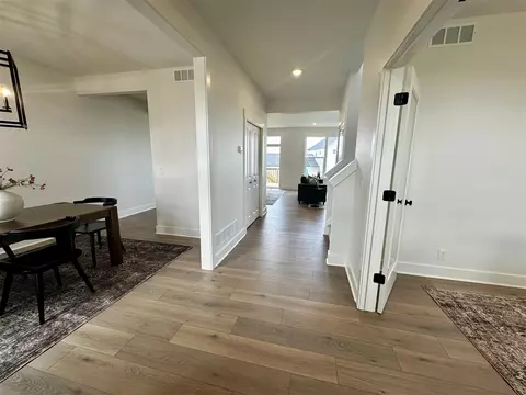Entry Way - 8288 Eagle Peak, Jenison, MI 49428 photo 3 of 7