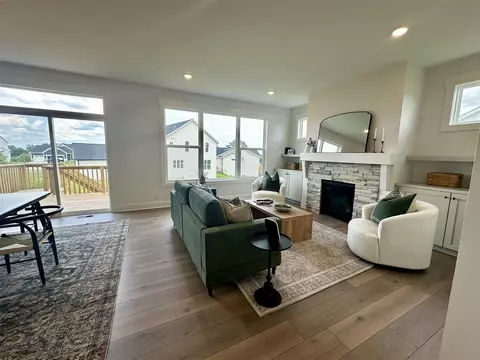 Living - 8288 Eagle Peak, Jenison, MI 49428 photo 2 of 4