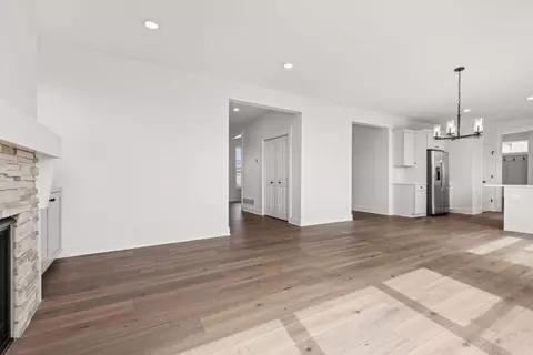 Living - 8288 Eagle Peak, Jenison, MI 49428 photo 3 of 4