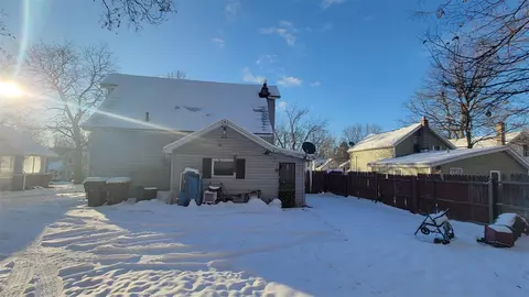 Exterior - 728 E Main, Ionia, MI 48846 photo 3 of 6