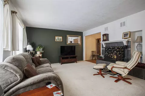 Living - 8295 D, Ceresco, MI 49033 photo 2 of 2