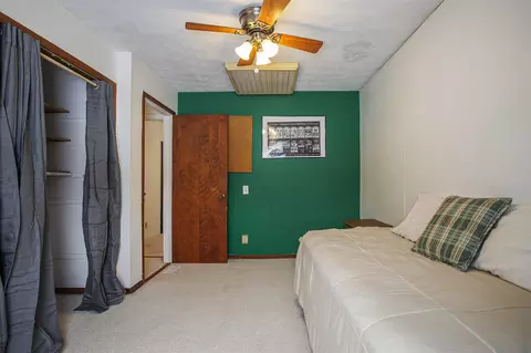 Bedroom - 8295 D, Ceresco, MI 49033 photo 5 of 6