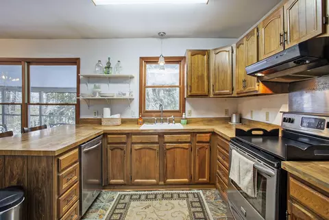 Kitchen - 8295 D, Ceresco, MI 49033 photo 2 of 2