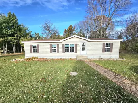 Exterior - 13122 Riverside, Constantine, MI 49042 photo 2 of 9