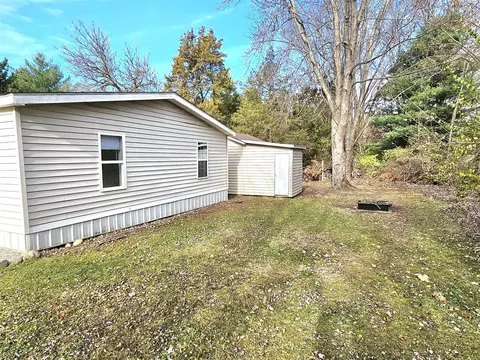 Exterior - 13122 Riverside, Constantine, MI 49042 photo 5 of 9