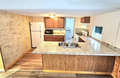 Kitchen - 13122 Riverside, Constantine, MI 49042 photo 1 of 4