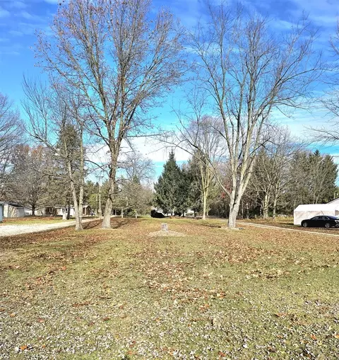 Exterior - 13122 Riverside, Constantine, MI 49042 photo 6 of 9