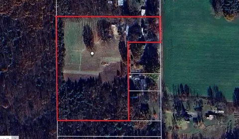 80380 42nd, Decatur, MI 49045