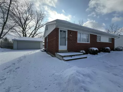 308 Wallace, Saline, MI 48176