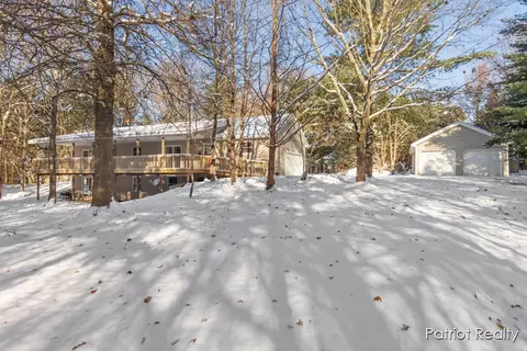 5177 Indian Lks, Cedar Springs, MI 49319