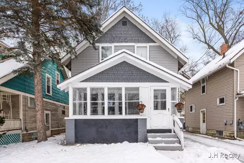 1320 Tamarack, Grand Rapids, MI 49504
