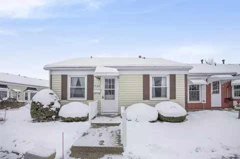 932 Village #52, Jenison, MI 49428
