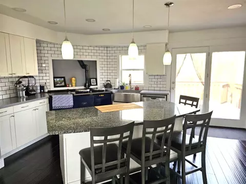 2212 Aurora, Jackson, MI 49203 photo 5
