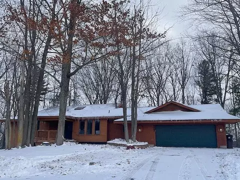 4660 Paper Birch, Traverse City, MI 49686