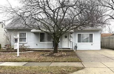 26512 Kathy, Roseville, MI 48066