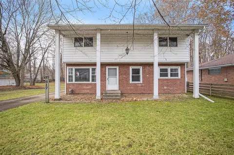 617 N Gordon, Marshall, MI 49068