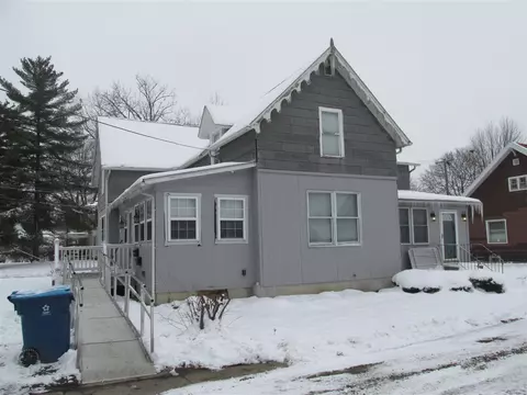 144 W Pearl, Coldwater, MI 49036