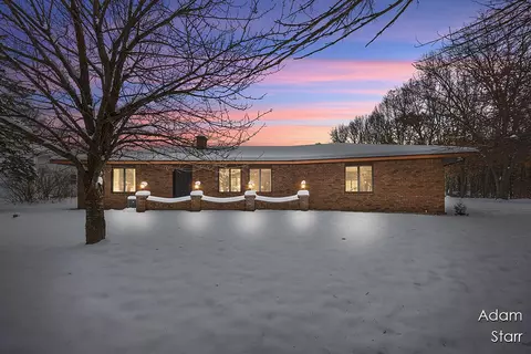 945 60th, Wyoming, MI 49509