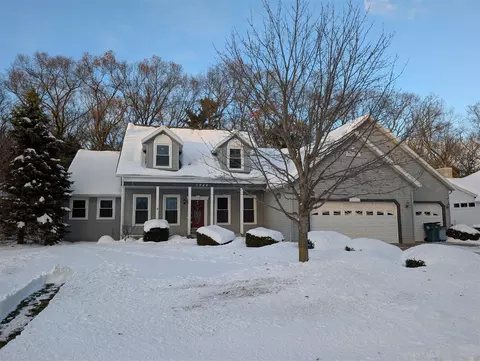 1040 N Robinhood, Muskegon, MI 49445