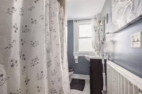Bath - 406 S Webster, Jackson, MI 49203 photo 2 of 2