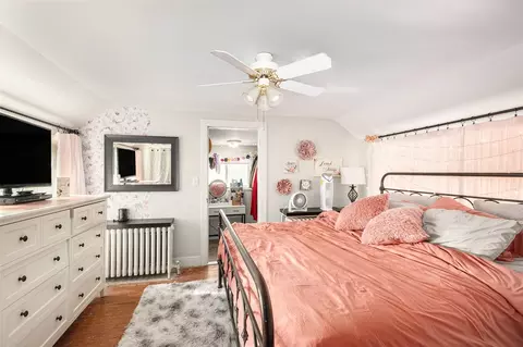 Bedroom - 406 S Webster, Jackson, MI 49203 photo 1 of 3