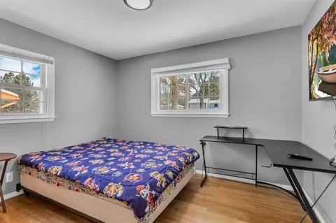 Bedroom - 3352 Reynolds, Jackson, MI 49201 photo 2 of 7