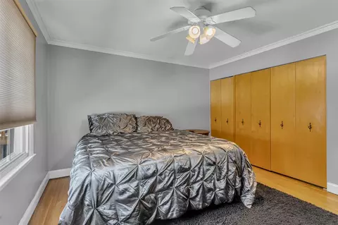 Bedroom - 3352 Reynolds, Jackson, MI 49201 photo 4 of 7