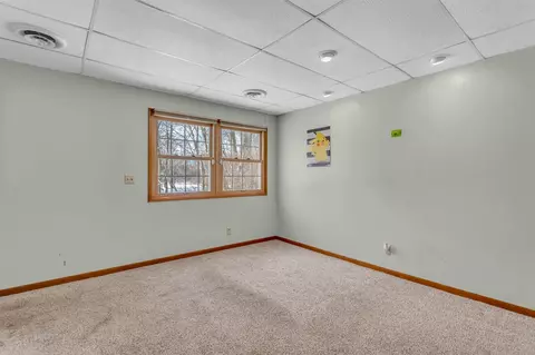 Bedroom - 3352 Reynolds, Jackson, MI 49201 photo 6 of 7