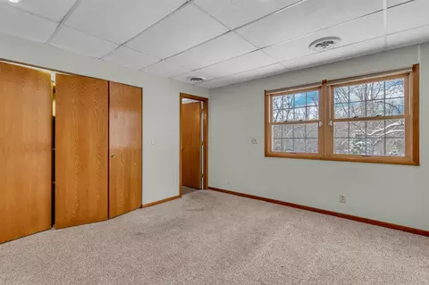 Bedroom - 3352 Reynolds, Jackson, MI 49201 photo 7 of 7