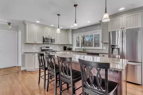 Kitchen - 3352 Reynolds, Jackson, MI 49201 photo 2 of 2