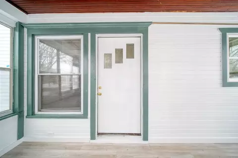 Exterior - 407 S West, Jackson, MI 49201 photo 5 of 10