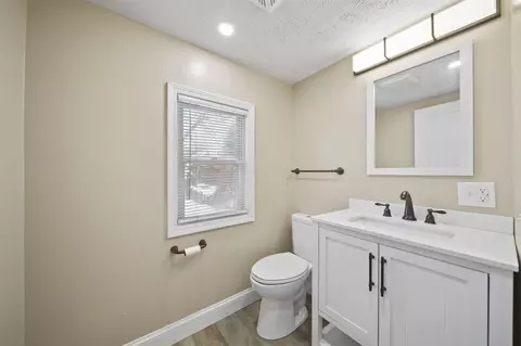 Bath - 407 S West, Jackson, MI 49201 photo 1 of 3