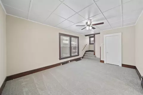 Living - 407 S West, Jackson, MI 49201 photo 4 of 4