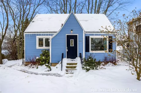 803 S Griffin, Grand Haven, MI 49417
