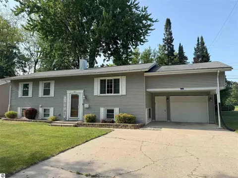 1411 North Mt, Mount Pleasant, MI 48858