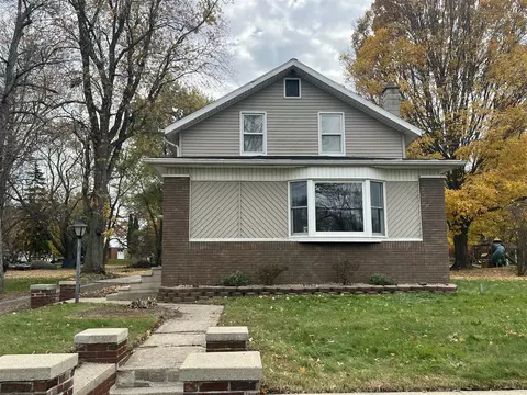 460 E Chicago, Jonesville, MI 49250