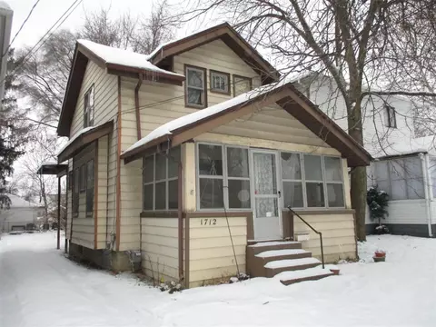 1712 E Ganson, Jackson, MI 49202