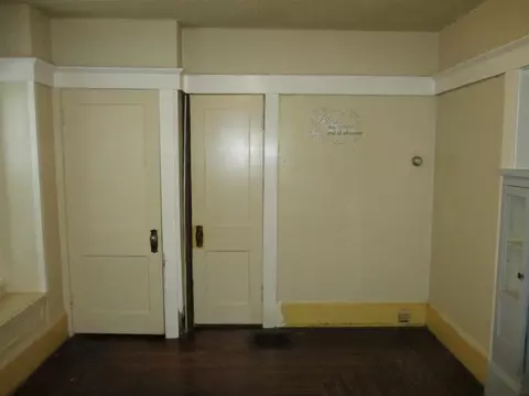 Bedroom - 1712 E Ganson, Jackson, MI 49202 photo 1 of 11
