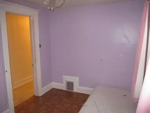 Bedroom - 1712 E Ganson, Jackson, MI 49202 photo 6 of 11