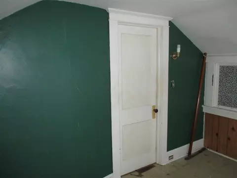 Bedroom - 1712 E Ganson, Jackson, MI 49202 photo 10 of 11