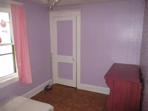 Bedroom - 1712 E Ganson, Jackson, MI 49202 photo 4 of 11