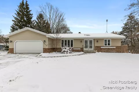 1010 Cherrywood, Grand Rapids, MI 49505