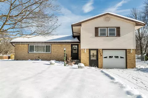 4759 Paw Paw Lk, Coloma, MI 49038
